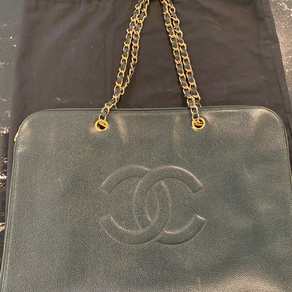 Chanel calfskin timeless tote - Picture 2 of 9